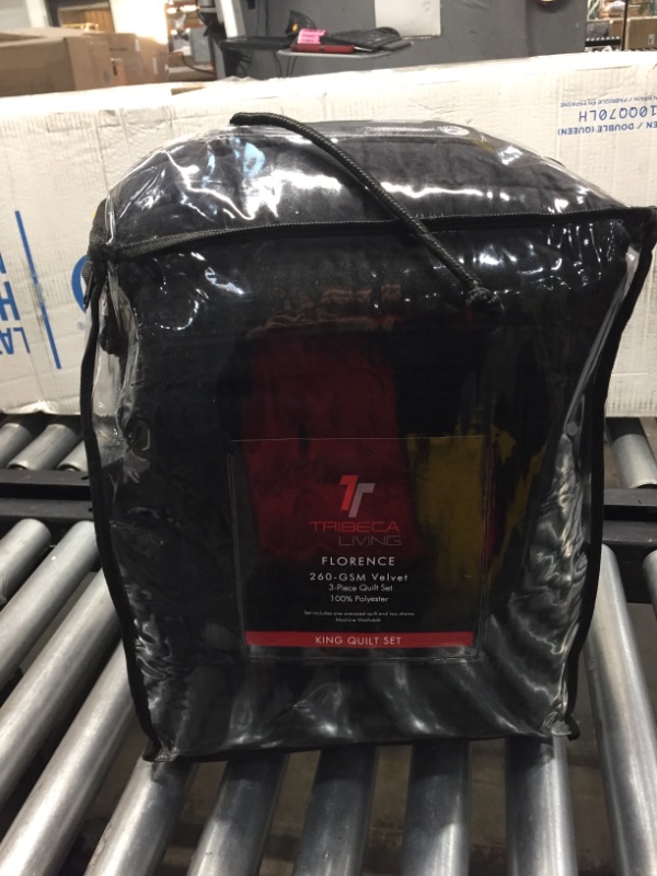 Photo 1 of Tribeca Living FLORENCEQUIKIBL Florence Velvet Oversized Solid Quilt Set, King, Black
