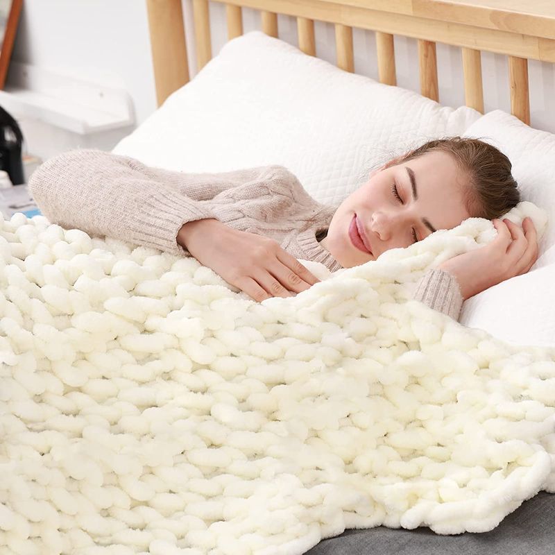 Photo 1 of ZonLi Chunky Knit Blanket - Handmade Large Soft Throw Blanket Cozy, Knitted Chenille for Sofa Fluffy Thick Tightly Woven Bed Blanket, The Best Gifts for Thanksgiving, Christmas (White, 60''x 80'')
