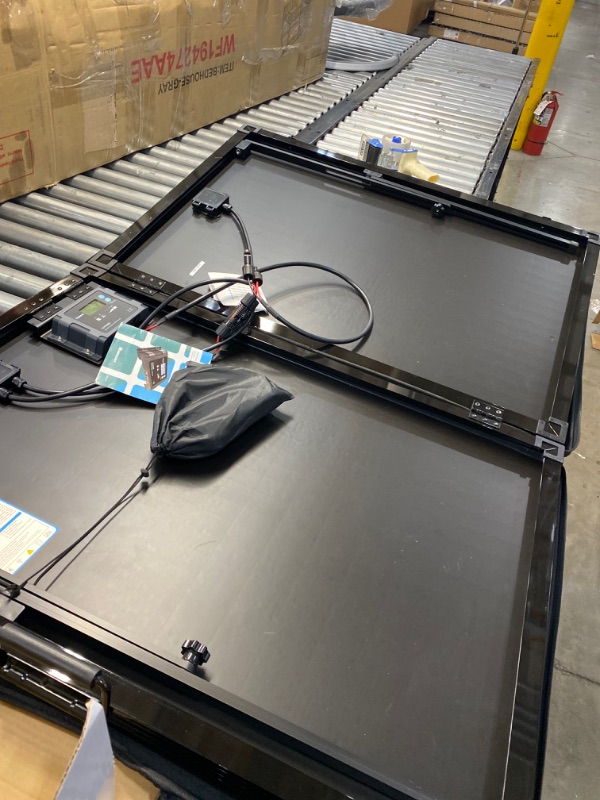 Photo 3 of 
Renogy 200 Watt Off Grid Portable Foldable Solar Panel Suitcase Built-in Kickstand