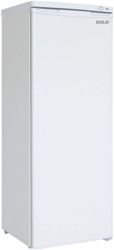 Photo 1 of **parts only *** RCA RFRF690 THOMSON UPRIGHT FREEZER 6.5 CU FT, WHITE
