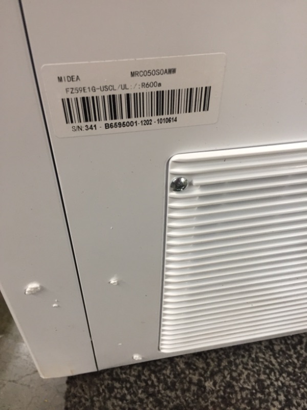 Photo 2 of ****DAMAGED**Midea MRC050S0AWW Chest Freezer, 5.0 Cubic Feet, White
