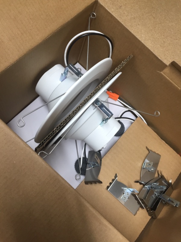 Photo 1 of 2 LIGHTS ONLY -- Commercial Electric
5/6 in. Matte White Integrated LED Recessed Trim 5-Ways (4-Pack)