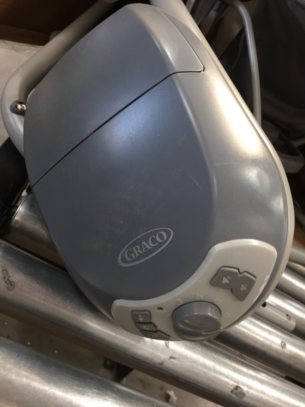 Photo 1 of Graco DuetConnect LX Swing and Bouncer
