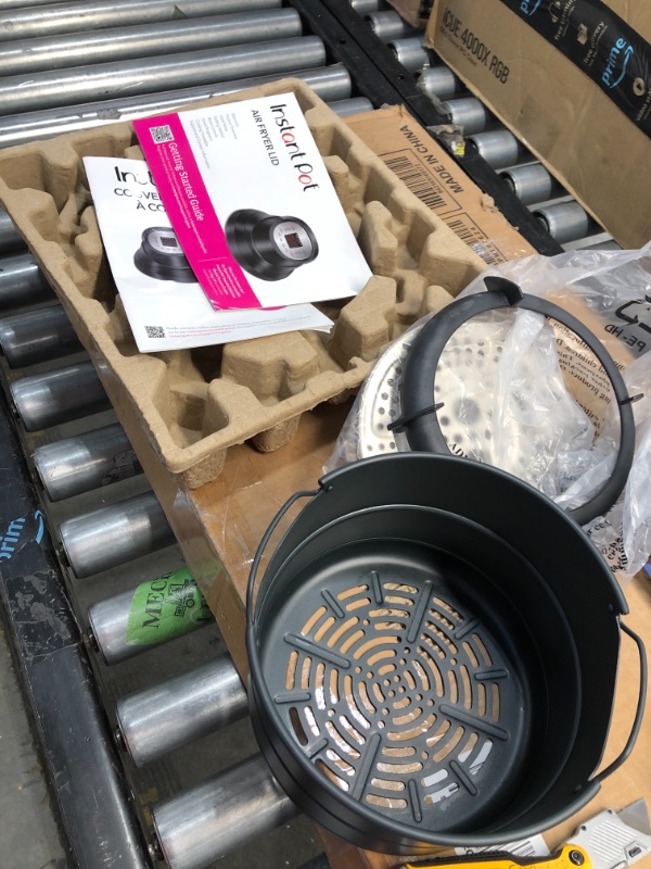 Photo 1 of Instant Pot 6 Quart Air Fryer Lid