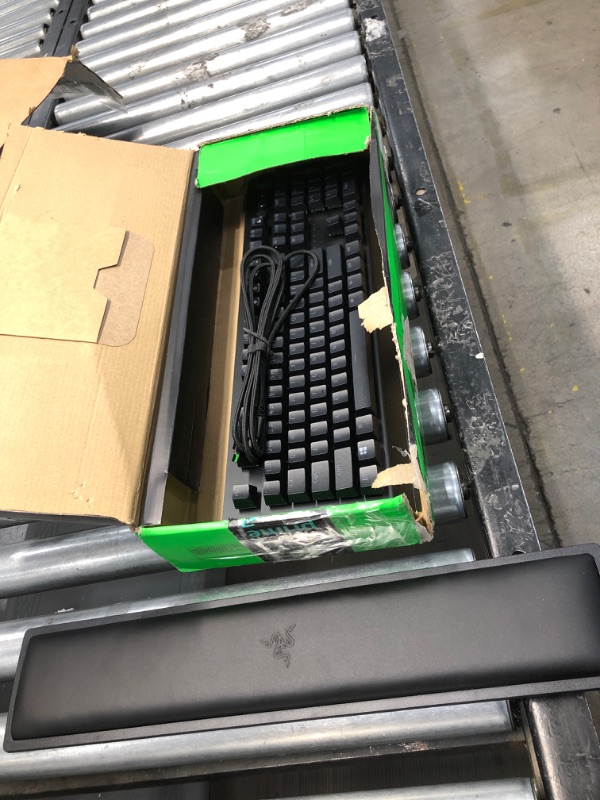 Photo 2 of Razer BlackWidow V3 Pro Wireless Yellow Switch Mechanical Gaming Keyboard Black with Chroma RGB Razer GameStop
