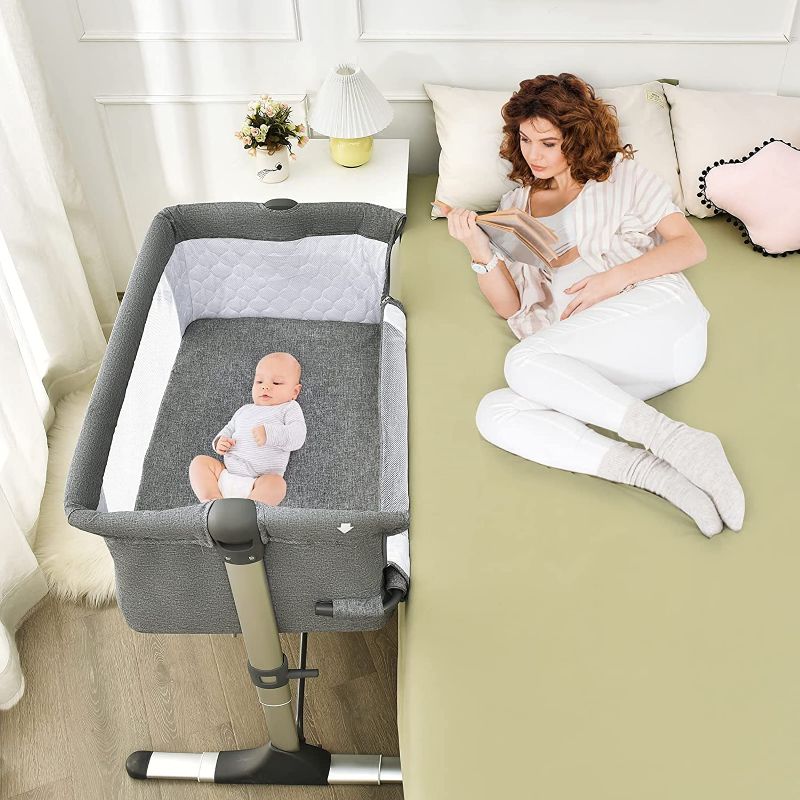 Photo 1 of Baby Bedside Crib, Portable Travel Sleeper Bed Side Bassinet w/Carrying Bag, Newborn Bassinet to Infant, Kids Crib with Detachable Mattress, Height & Angle Adjustable, Breathable Mesh (Grey)

//SIMILAR TO REFERENCE PHOTO 