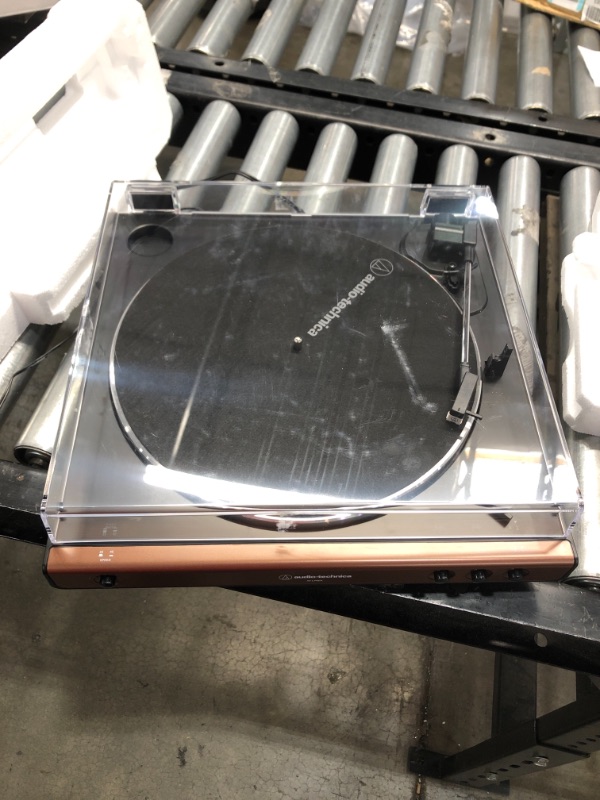 Photo 1 of Audio-Technica At-LP60X-BW Fully Automatic Belt-Drive Stereo Turntable, Hi-Fi, 2 Speed, Dust Cover, Anti-Resonance, Die-Cast Aluminum Platter Brown

//TESTED AND NONFUNCTIONAL, PARTS ONLY, MINOR COSMETIC DAMAGE 
