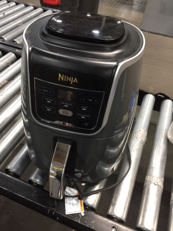 Photo 3 of Ninja AF150AMZ Air Fryer XL that Air Fry's, Air Roast's , Bakes, Reheats, Dehydrates with 5.5 Quart Capacity, and a high gloss finish, grey