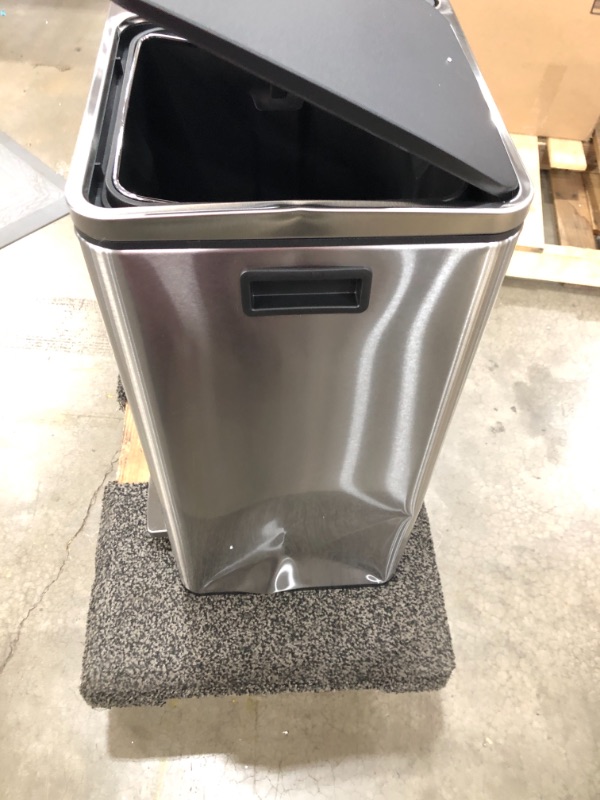 Photo 5 of ***SMALL DENT*** SONGMICS Dual Trash Garbage Can, 16 Gal (60L) Rubbish Bin and 15 Trash Bags, Metal Step Bin, with Dual Sections, Plastic Inner Buckets, Hinged Lids, Handles, Soft Closure, Silver ULTB60NL
