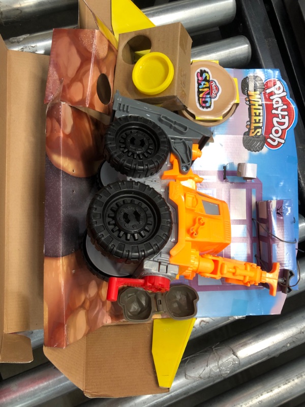 Photo 3 of Play-Doh Wheels Front Loader Toy Truck *MISSING PARTS*
