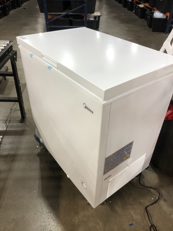 Photo 2 of ****PARTS ONLY**** Midea MRC070S0AWW Chest Freezer, 7.0 Cubic Feet, White