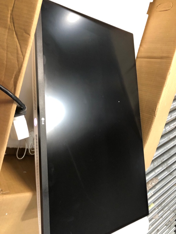Photo 1 of 32" UltraFine IPS UHD Monitor with FreeSync
