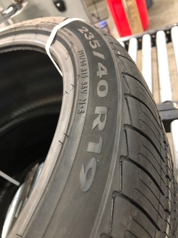 Photo 3 of 235/40R19 Pirelli Cinturato P7 All Season Plus 2 Ultra High Performance - XL 96V
SET OF 4 