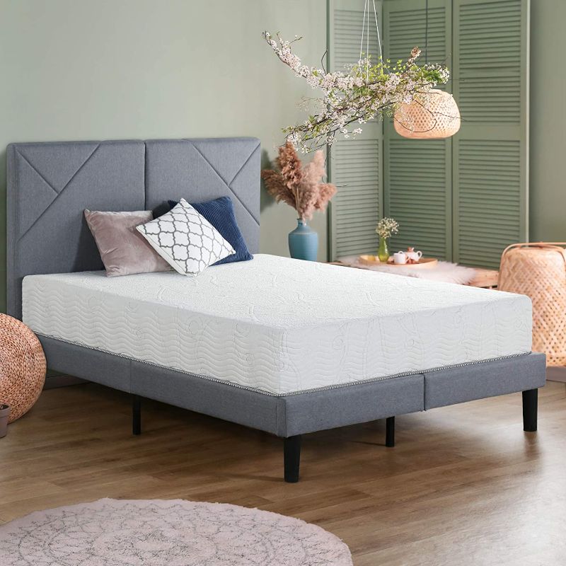Photo 1 of 10 Inch Smooth Top Hybrid Spring Mattress King