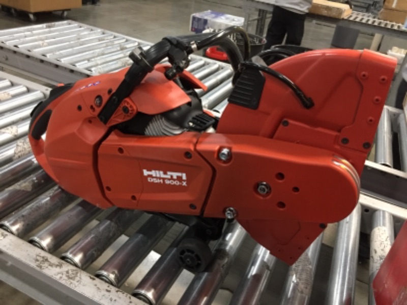 Photo 5 of Hilti DSH 900-X 87 Cc 14 in. Hand-Held Gas Saw with Auto Choke

