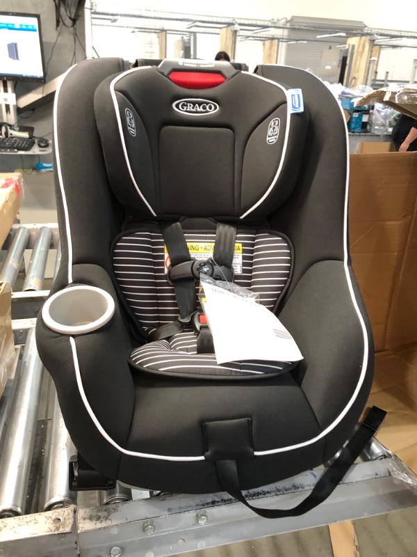 Photo 3 of Graco Admiral 65 Convertible Car Seat, Studio
