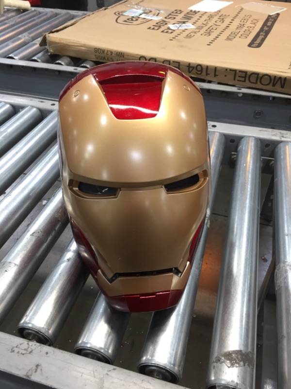 Photo 2 of Marvel Legends Iron Man Electronic Helmet
