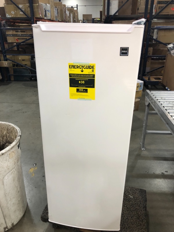 Photo 3 of **PARTS ONLY**
RCA 6.5 Cu ft. Upright Freezer, White, RFRF690

