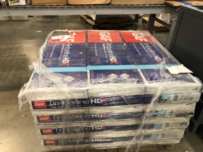 Photo 6 of **PALLET OF 27 PACKAGES**
Timberline HDZ Barkwood Laminated High Definition Shingles (33.33 sq. ft. per Bundle) 