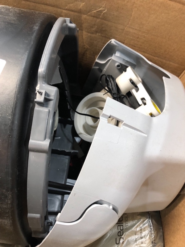 Photo 3 of **PARTS ONLY**major damage**
Kenmore 420 Water Softener With Ultra Flow Valve | Reduce Hardness Minerals & Clear Water Iron | Whole Home Water Softener | Easy To Install | Reduce Hard Water In Your Home , Black
