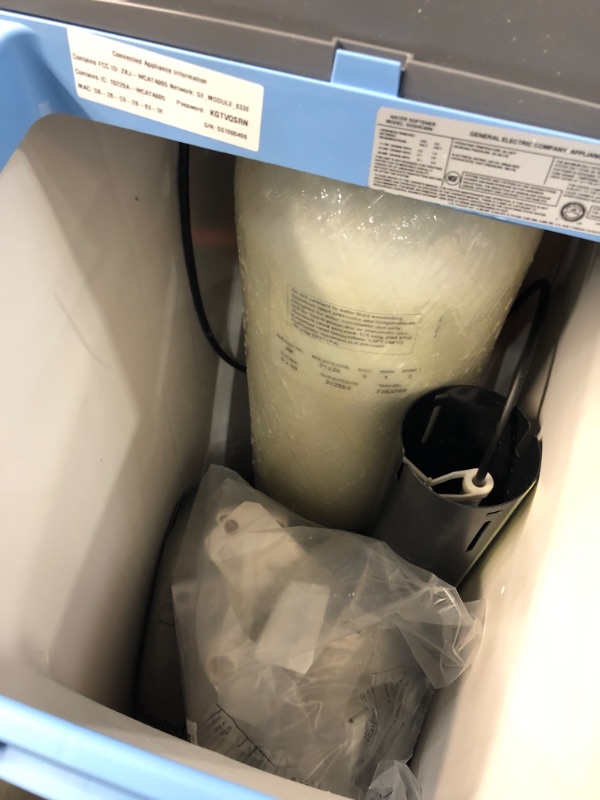 Photo 4 of **DAMAGED**
GE Water Softener System | 30,400 Grain | Reduce Hard Mineral Levels at Water Source | Reduce Salt Consumption | Improve Water Quality for Drinking, Laundry, Dishwashing & More | Gray
