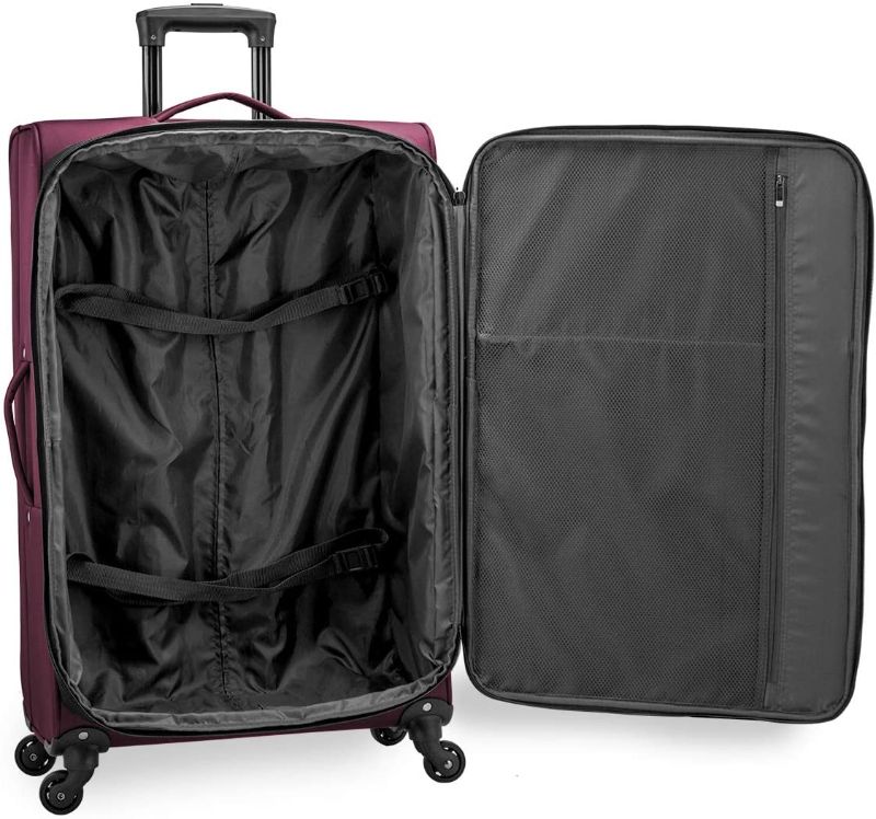 Photo 1 of (MISSING SM/MED LUGGAGE)
(DAMAGED MATERIAL)
(BLACK, NOT BURGANDY)
black us traveller 3 piece softside collection