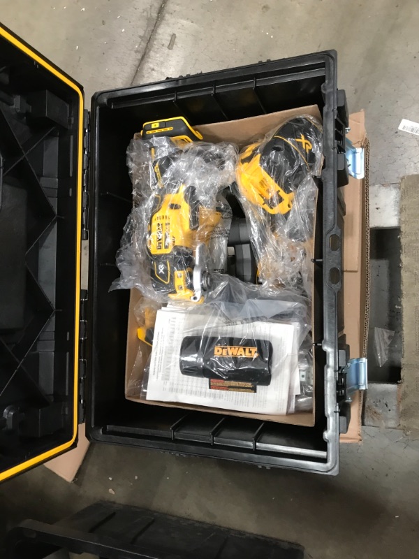 Photo 11 of "DeWALT DCKTS781D2M1 20V MAX Cordless Li-Ion 7 Tool Combo Kit W/ Tough System"
