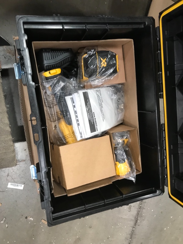 Photo 14 of "DeWALT DCKTS781D2M1 20V MAX Cordless Li-Ion 7 Tool Combo Kit W/ Tough System"
