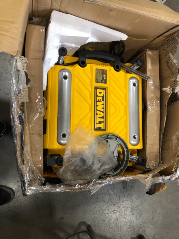 Photo 4 of DEWALT Thickness Planer, Two Speed, 13-Inch (DW735X)