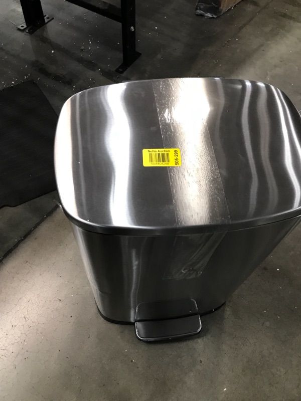 Photo 1 of 26" garbage bin