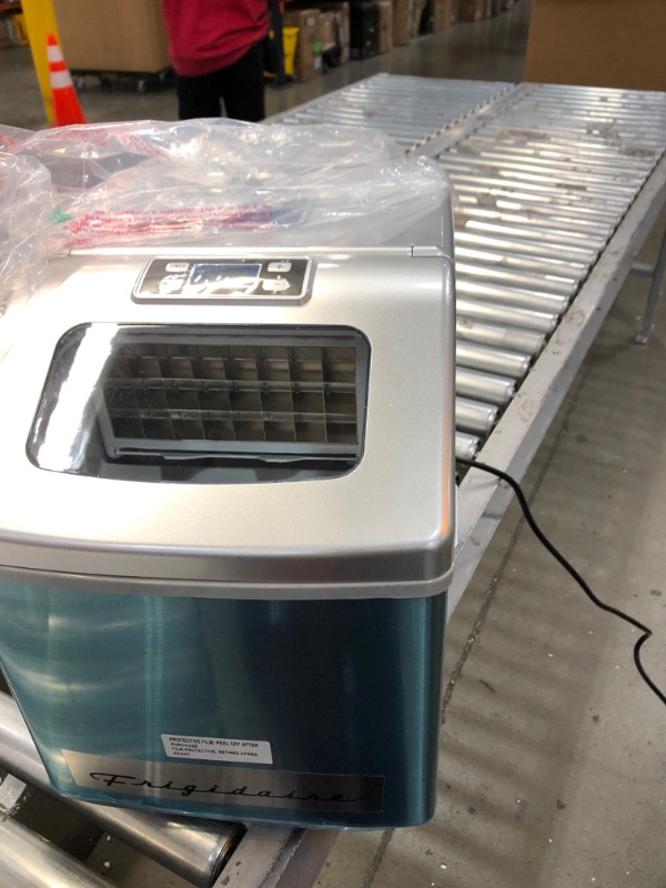 Photo 1 of EFIC452-SS 40 Lbs Ice Maker, Silver
