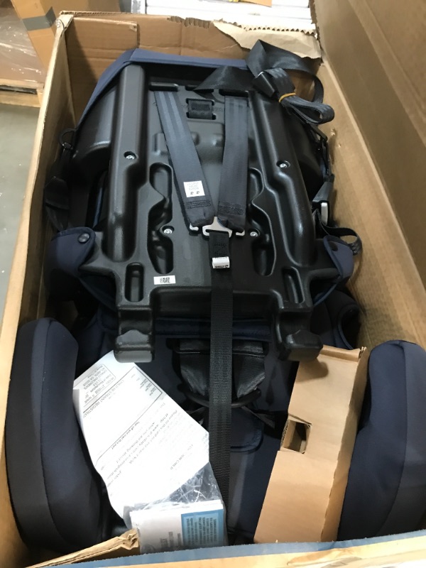 Photo 2 of Graco Tranzitions SnugLock 3 in 1 Harness Booster Seat, Sutherland
