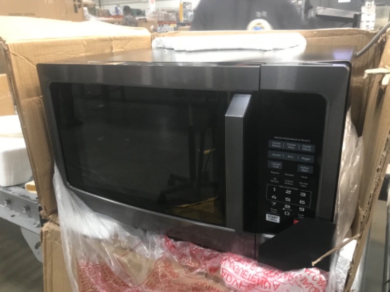 Photo 5 of PARTS ONLY**
Toshiba EM131A5C-BS Microwave Oven with Smart Sensor, Easy Clean Interior, ECO Mode and Sound On/Off, 1.2 Cu Ft, Black Stainless Steel
