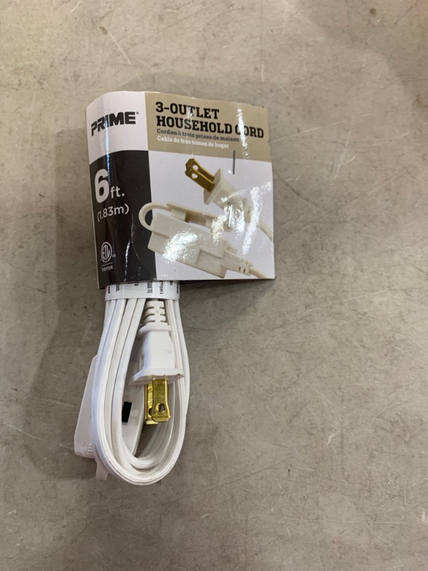 Photo 2 of Prime Wire & Cable EC660606 6-Foot 16/2 SPT-2 3-Outlet Cord, White