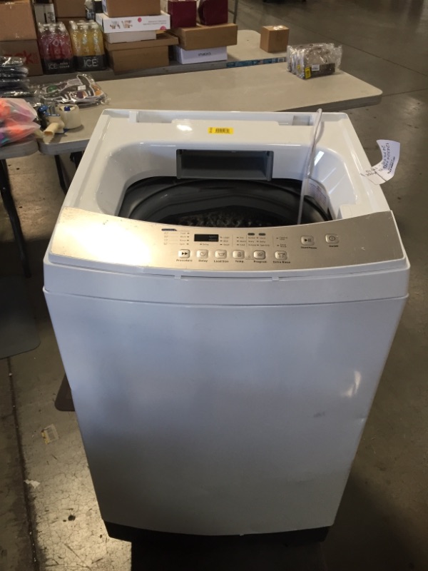 Photo 2 of RCA RPW302 Portable Washing Machine, 3.0 cu ft, White
MISSING LID.
