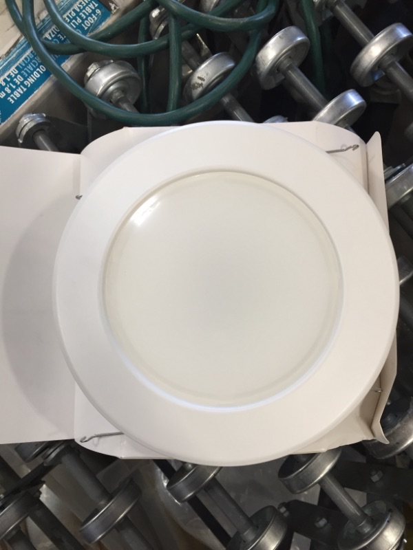 Photo 2 of Philips
Color and Tunable White 85W Equivalent 5/6 in. Integrated LED Dimmable Smart Wi-Fi Wiz Connected Remodel Downlight Kit