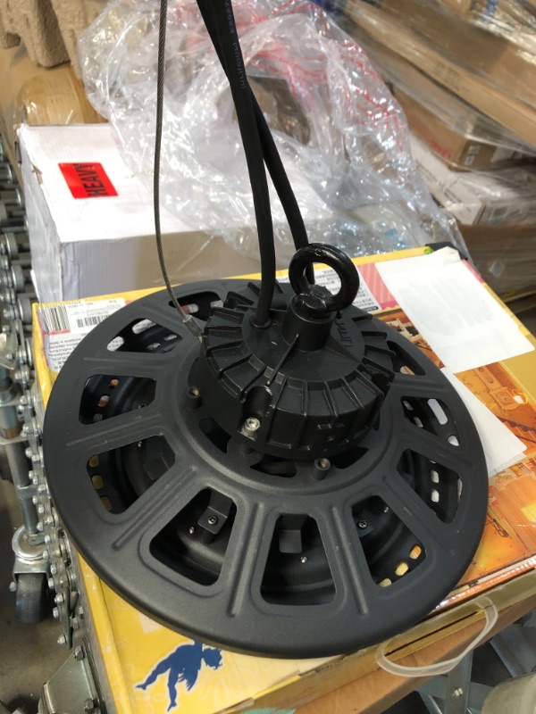 Photo 4 of UFO LED High Bay Light 150W 21,000lm 5000K Daylight 600W HID/HPS Equivalent with US Plug 5’ Cable LED Warehouse Lights Commercial Shop Workshop Garage Factory Lowbay Area Lighting Fixture, Non-Dim
AS IS USED