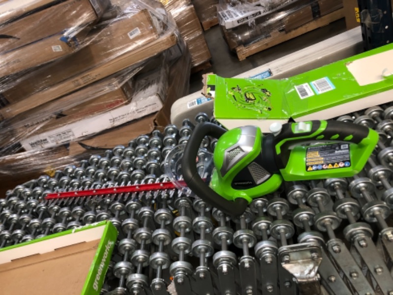 Photo 1 of Greenworks G-Max 40V 24 inch Cordless Hedge Trimmer, 22332
AS IS USED