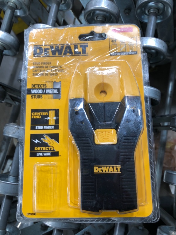 Photo 2 of DEWALT
3/4 in. Stud Finder