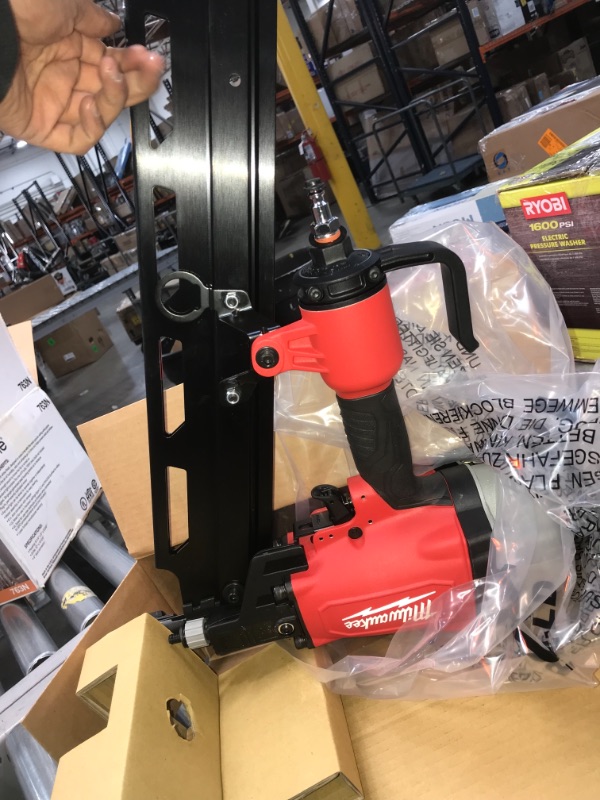 Photo 4 of Milwaukee Pneumatic 3-1/2 in. 21 Degree Full Round Head Framing Nailer