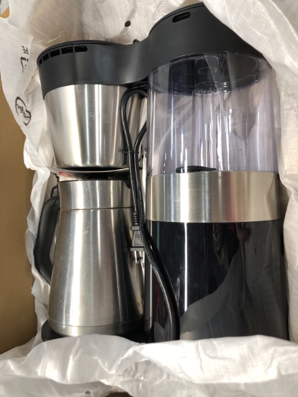 Photo 4 of OXO Brew 9 Cup Stainless Steel Coffee Maker
