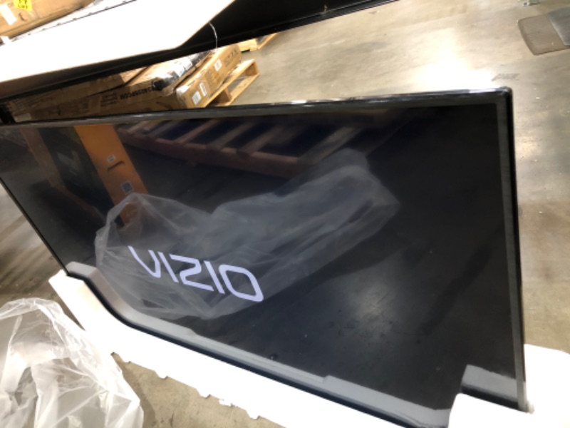 Photo 1 of DAMAGED VIZIO 50-Inch V-Series 4K UHD LED HDR Smart TV with Apple AirPlay and Chromecast Built-in, Dolby Vision, HDR10+, HDMI 2.1, Auto Game Mode and Low Latency Gaming, V505-J09, 2021 Model
