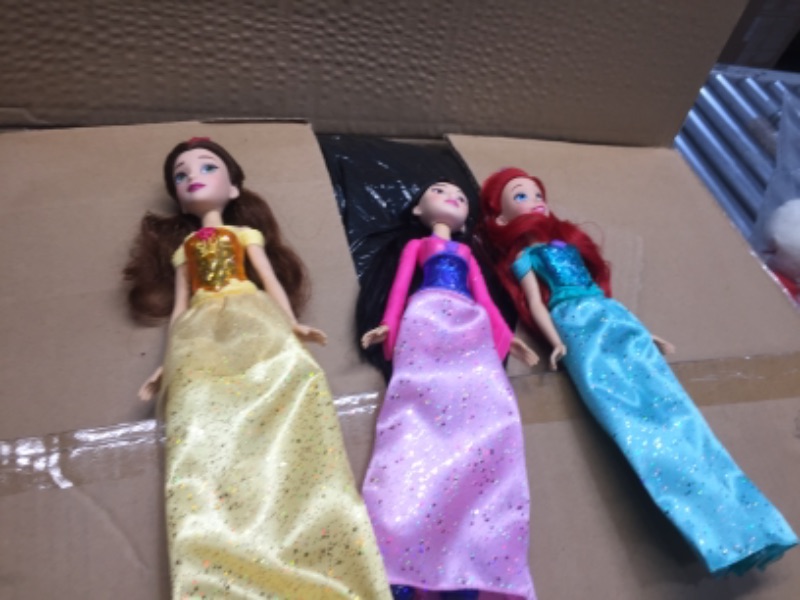 Photo 5 of Disney Princess Royal Collection, 12 Royal Shimmer Fashion Dolls with Skirts and Accessories, Toy for Girls 3 Years Old and Up (Amazon Exclusive)
