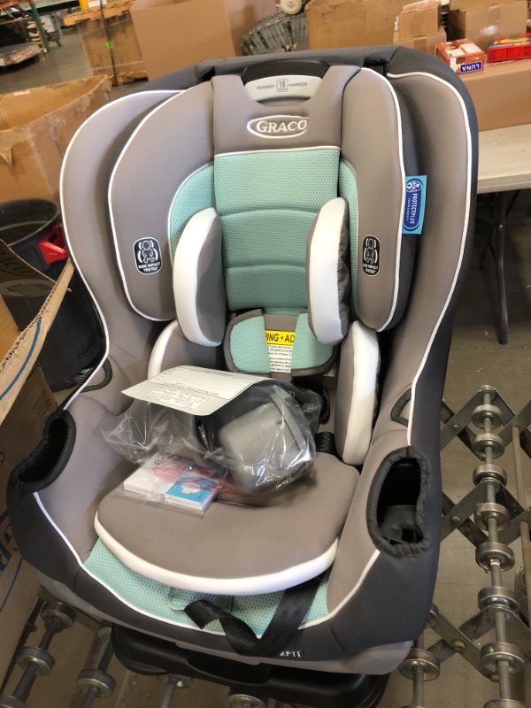 Photo 2 of Graco Extend2Fit Convertible Car Seat, Ride Rear Facing Longer with Extend2Fit, Spire
