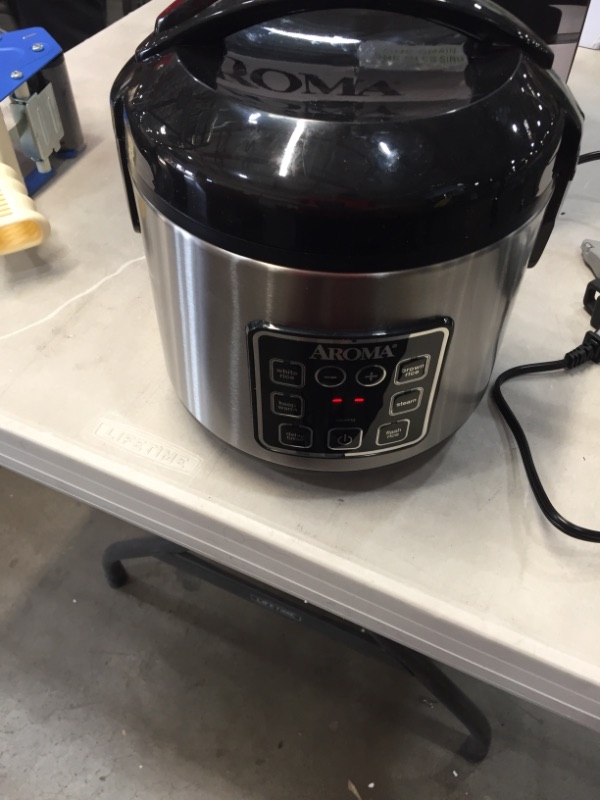 Photo 2 of Aroma Housewares 8-Cup (cooked)/ 2 Quart Digital Cool-Touch Rice Cooker & Food Steamer