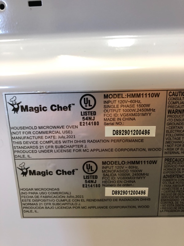 Photo 2 of Magic Chef 1.1 Cu. Ft. Countertop Microwave in White

//TESTED AND FUNCTIONAL 
