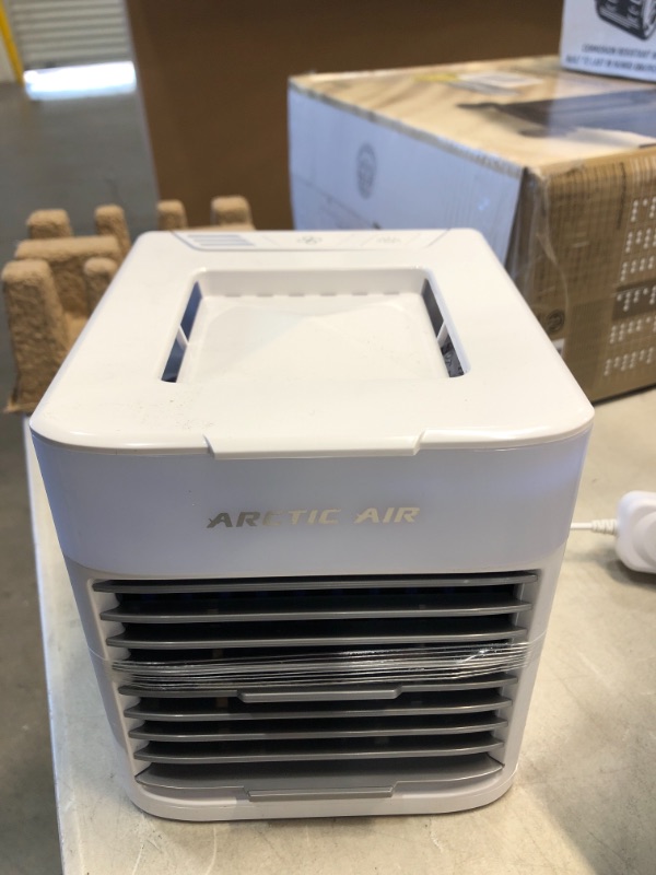 Photo 3 of Ontel Arctic Air Pure Chill Evaporative Ultra Portable Personal Air Cooler with 4-Speed Air Vent, As Seen on TV

//TESTED AND FUNCTIONAL 
