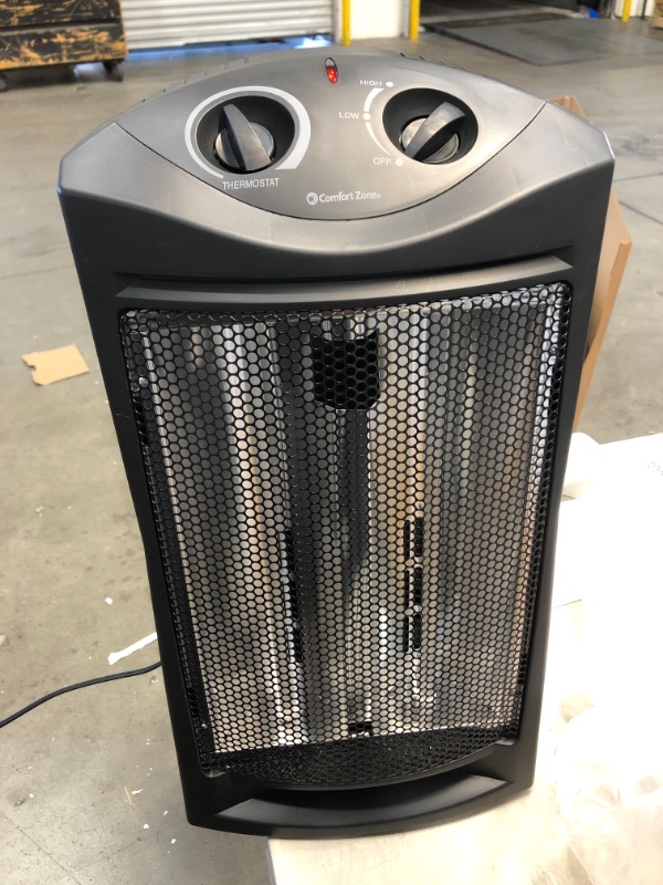 Photo 1 of Comfort Zone CZQTV007BK Fan-Assisted Tower Radiant Quartz Heater

//TESTED AND FUNCTIONAL 