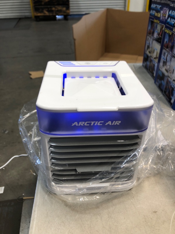 Photo 2 of Ontel Arctic Air Pure Chill Evaporative Ultra Portable Personal Air Cooler with 4-Speed Air Vent, As Seen on TV

//TESTED AND FUNCTIONAL
