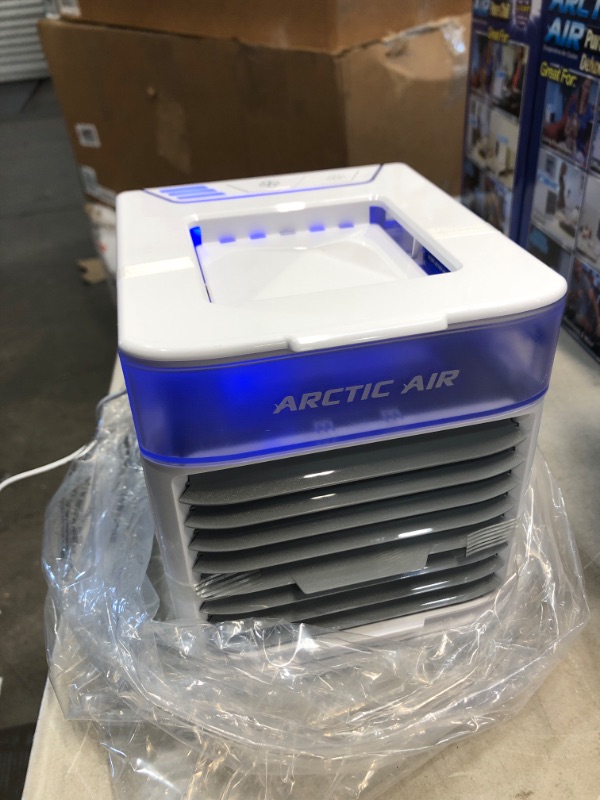 Photo 2 of Ontel Arctic Air Pure Chill Evaporative Ultra Portable Personal Air Cooler with 4-Speed Air Vent, As Seen on TV

///TESTED AND FUNCTIONAL
